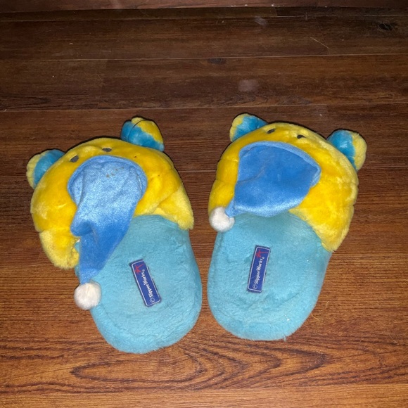 Plush Slippers - Picture 2 of 6
